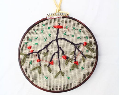 WHOLESALE Simple Embroidered Ornament - Mistletoe