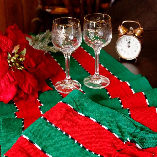 WHOLESALE Navidad Table Runner